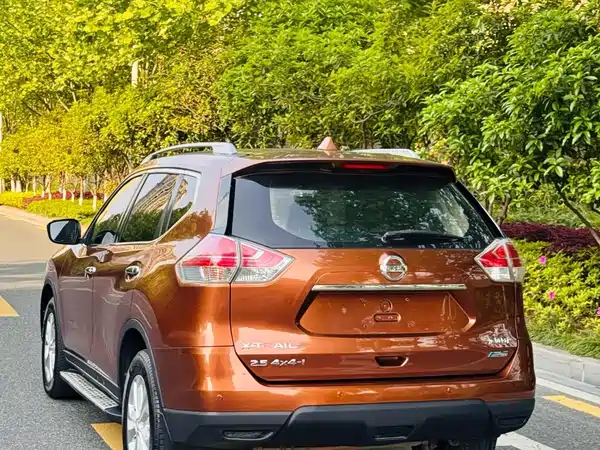 Nissan X-Trail 2014