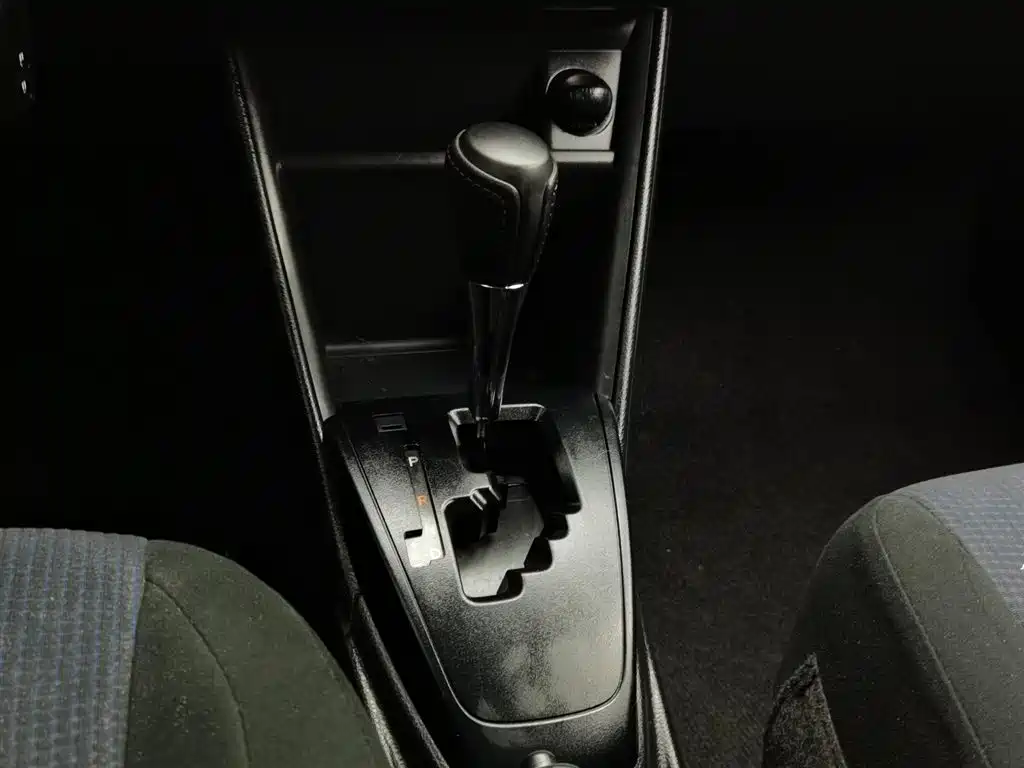 Toyota Yaris L 2019 — фото 15
