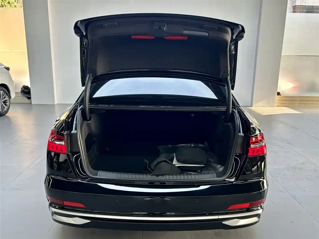 Audi A6L 2023 — фото 14