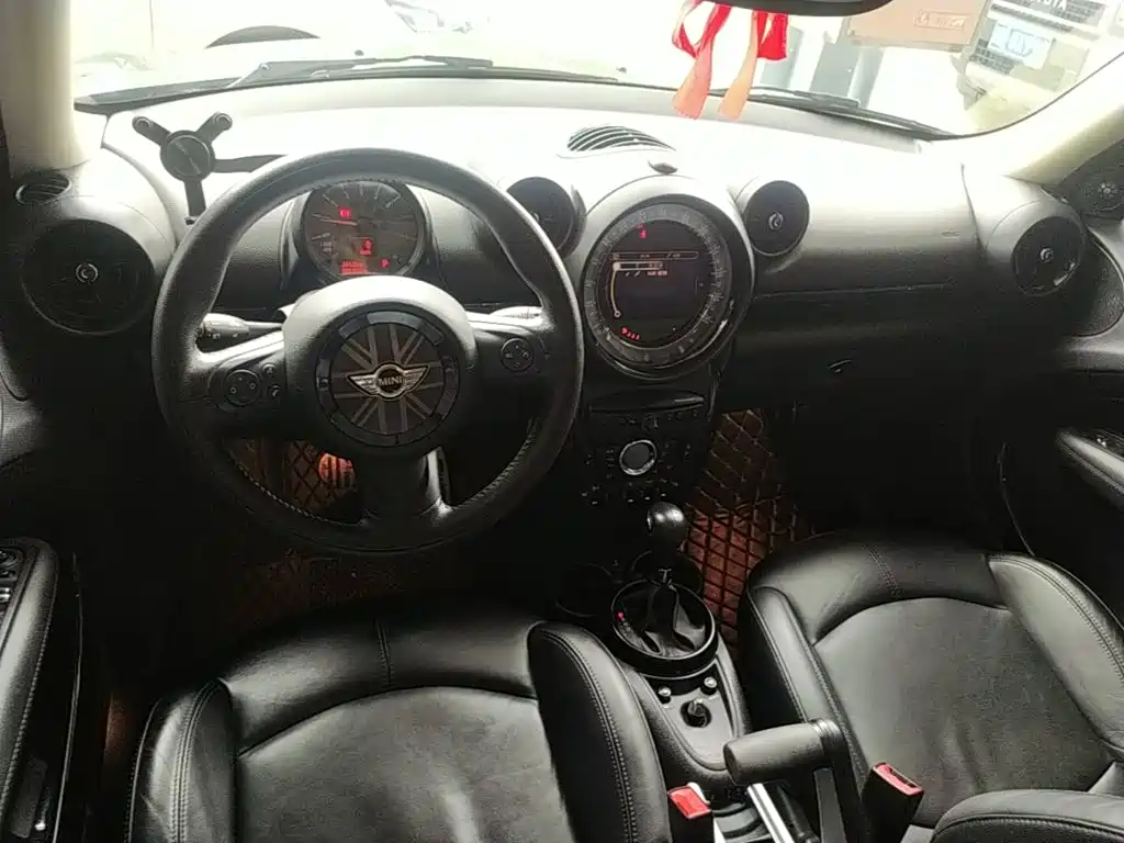 MINI Countryman 2015 — фото 10