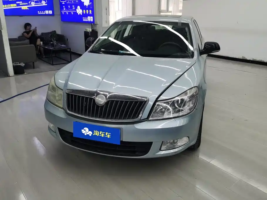 Skoda Octavia 2013 — фото 2
