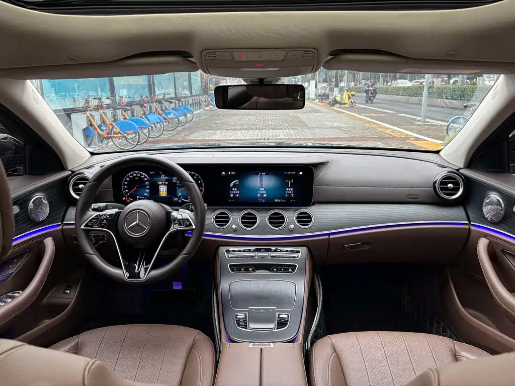 Mercedes-Benz E-Class 2023 — фото 5