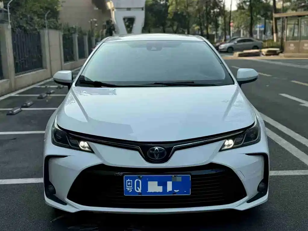 Toyota Corolla 2020 — фото 2