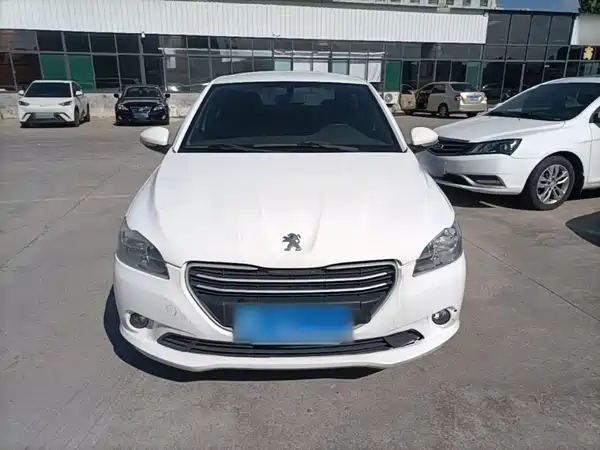 Peugeot 301 2015