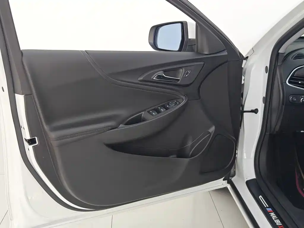 Chevrolet Malibu XL 2021 — фото 27