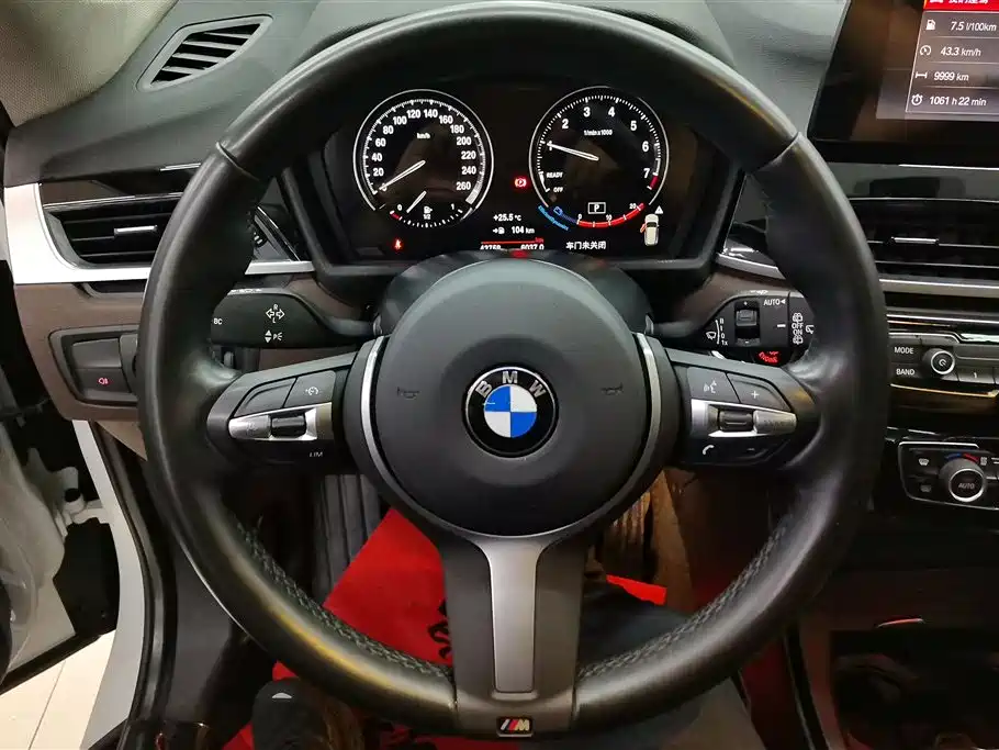 BMW X1 2022 — фото 15