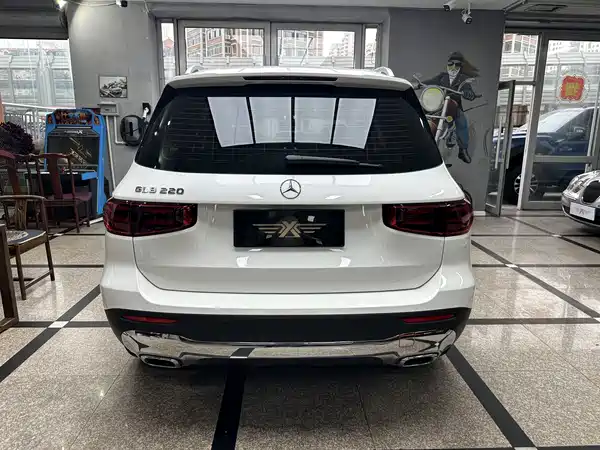 Mercedes-Benz GLB 2024