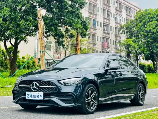 Mercedes-Benz C-Class 2025