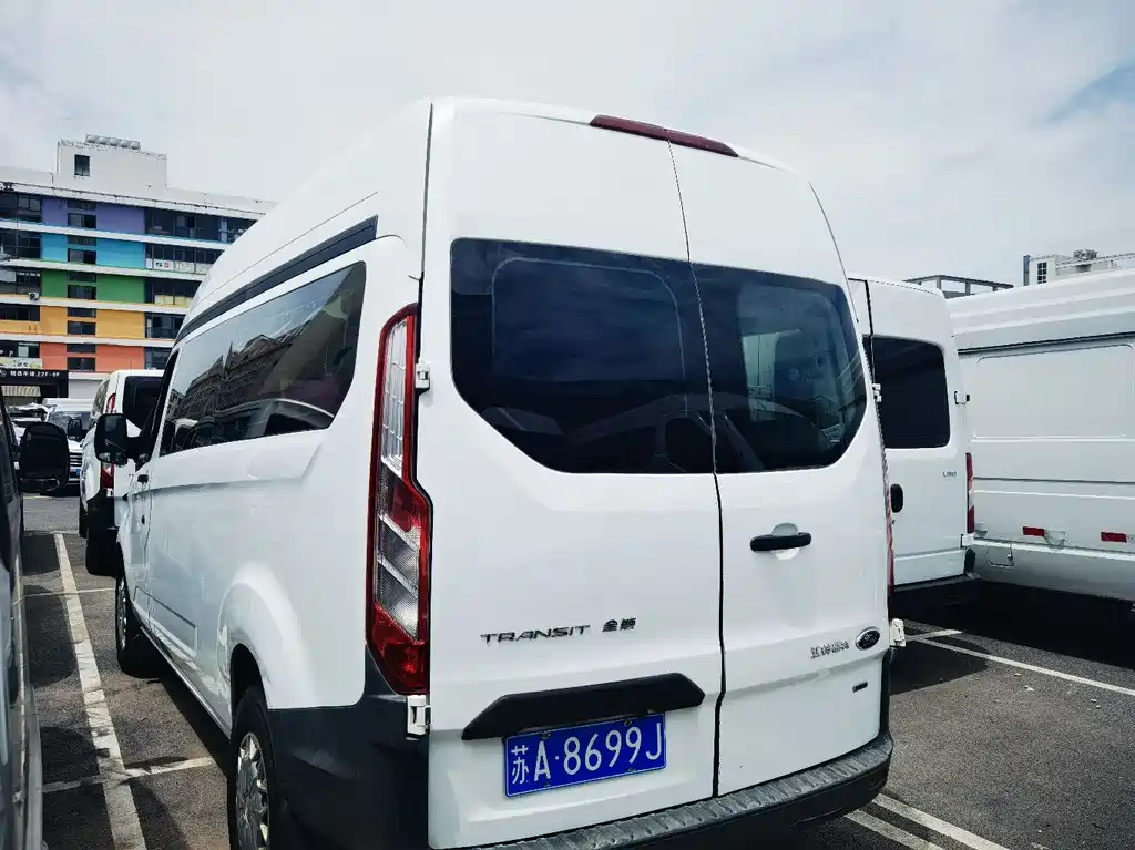 Ford Transit 2019 — фото 10
