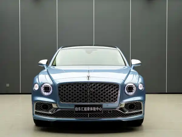 Bentley Flying Spur 2023