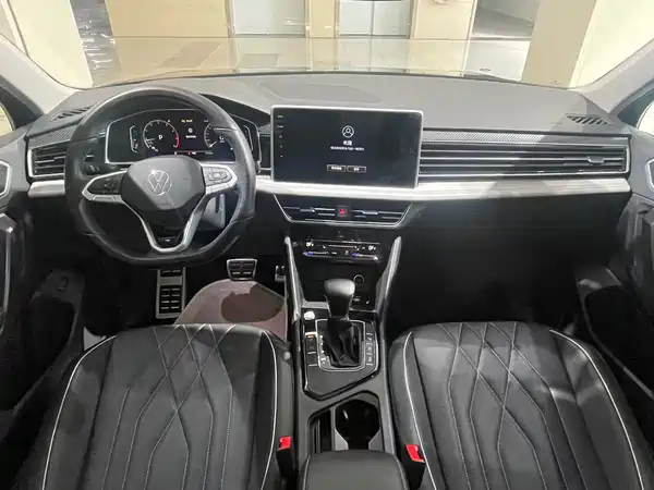 Volkswagen Tiguan L 2024
