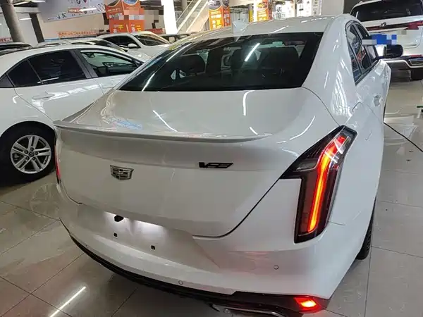Cadillac CT4 2022