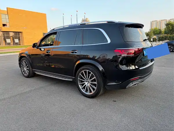 Mercedes-Benz GLS 2023