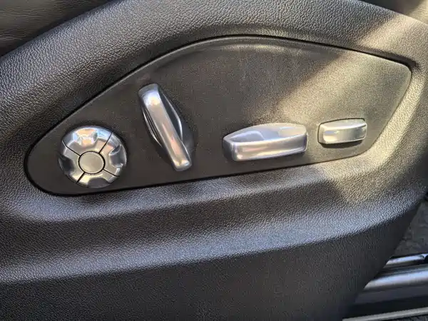 Porsche Cayenne 2021