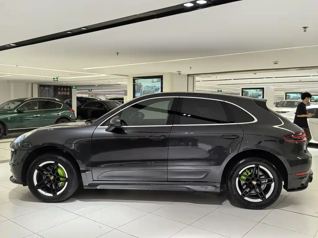 Porsche Macan 2018 — фото 4