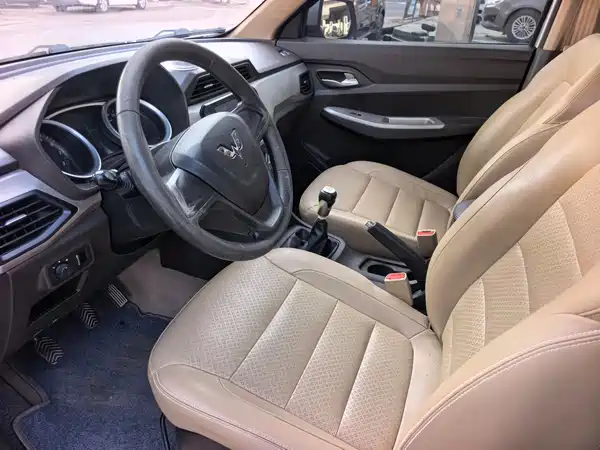 Wuling Hongguang 2018