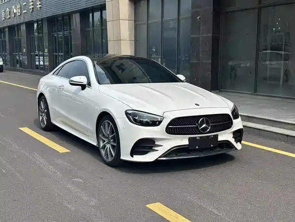 Mercedes-Benz E-Class 2023