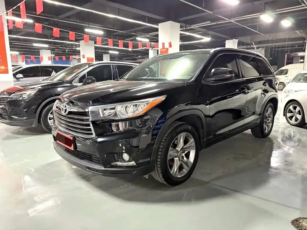Toyota Highlander 2016 — фото 1