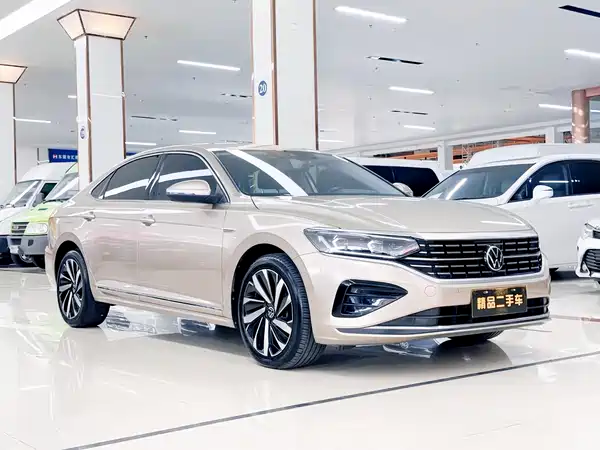 Volkswagen Passat 2022
