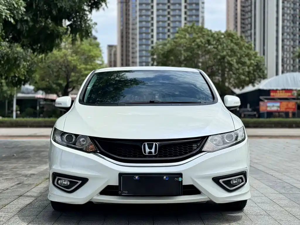 Honda Jade 2016 — фото 2