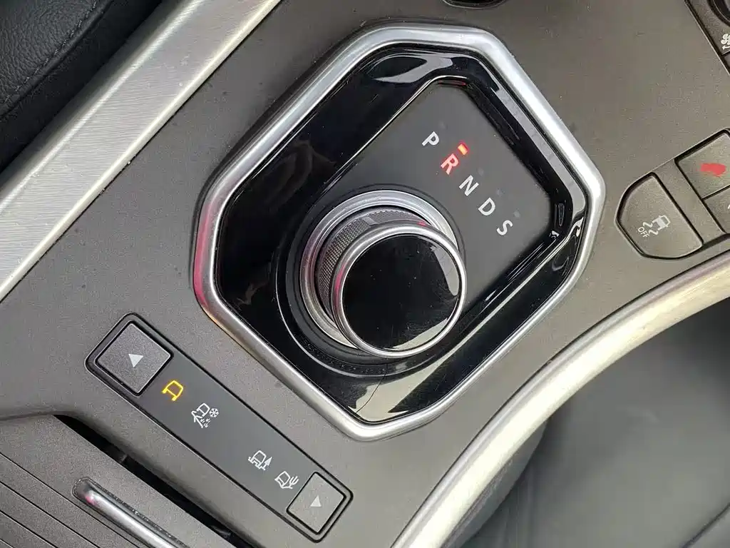 Land Rover Evoque 2016 — фото 28