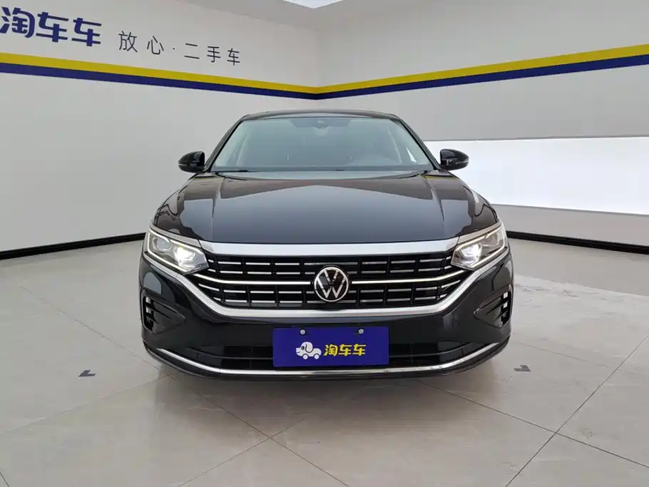 Volkswagen Passat 2023