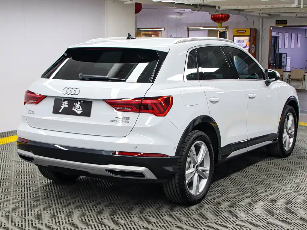 Audi Q3 2023 — фото 22
