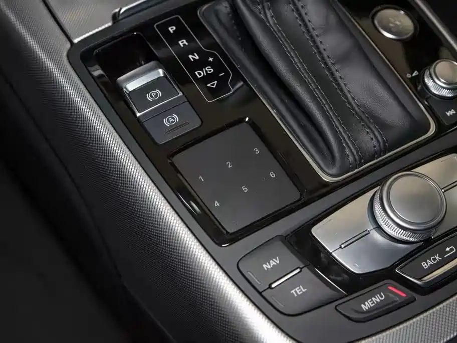 Audi A6L 2018 — фото 13