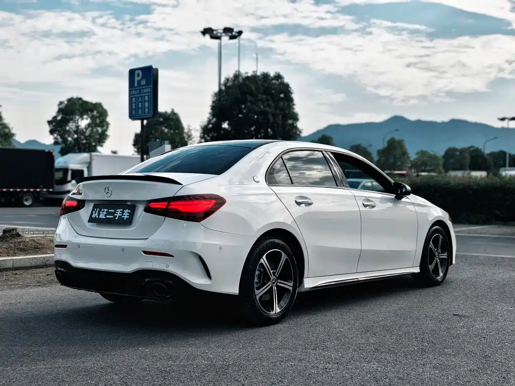 Mercedes-Benz A-Class 2025 — фото 4
