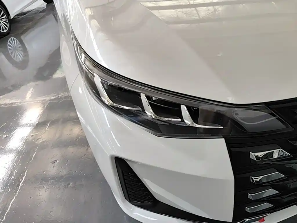 GAC Motor Trumpchi M6 2023 — фото 13