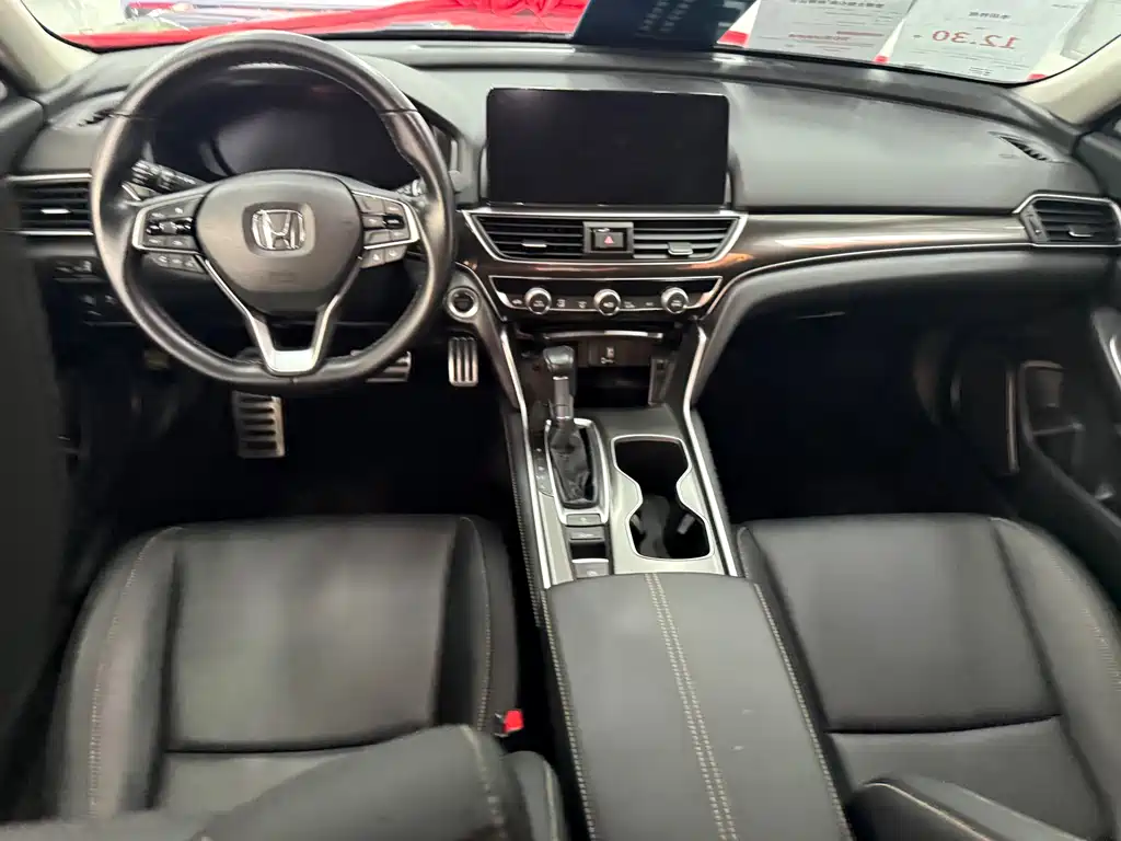 Honda Accord 2022 — фото 11