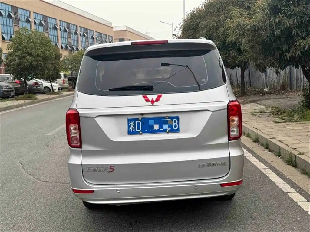 Wuling Hongguang 2019 — фото 5