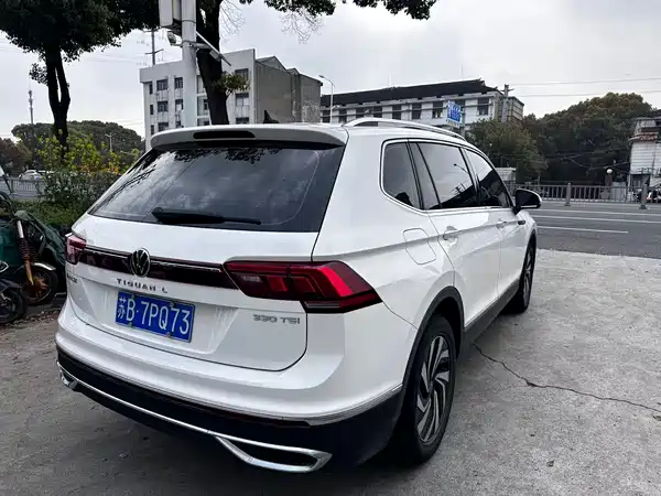 Volkswagen Tiguan L 2022