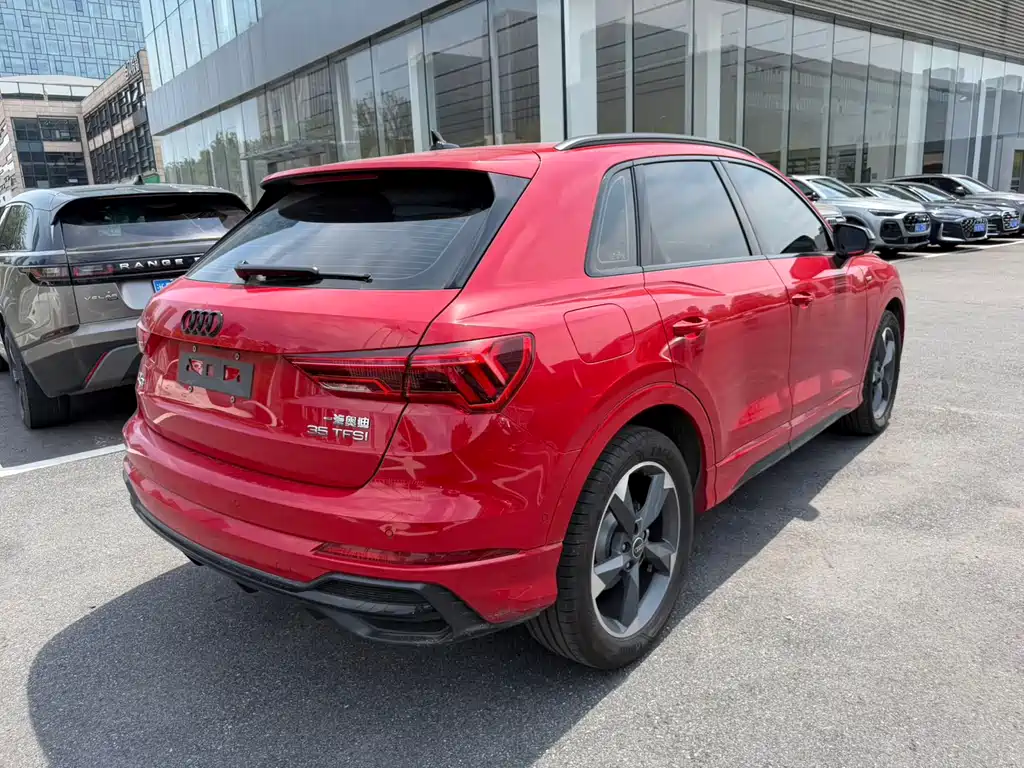 Audi Q3 2023 — фото 4