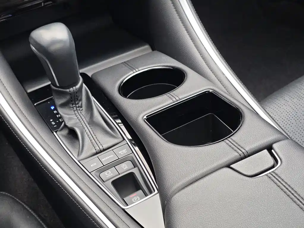 Toyota Avalon 2022 — фото 17