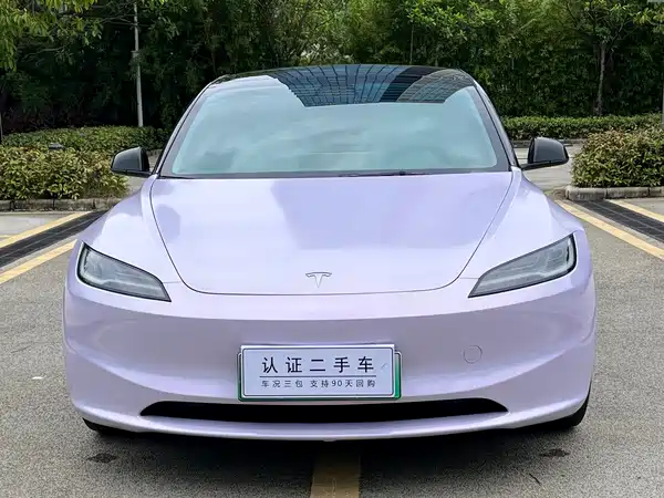 Tesla Model 3 2024