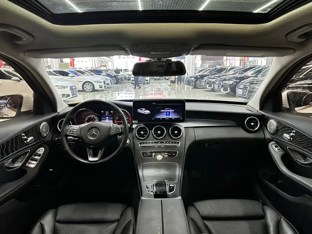 Mercedes-Benz C-Class 2018 — фото 7