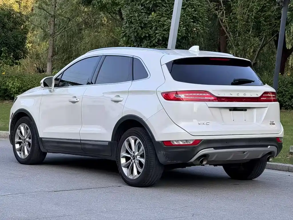 Lincoln MKC 2017 — фото 5