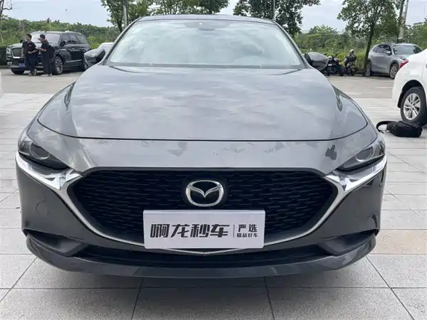 Mazda 3 Axela 2021