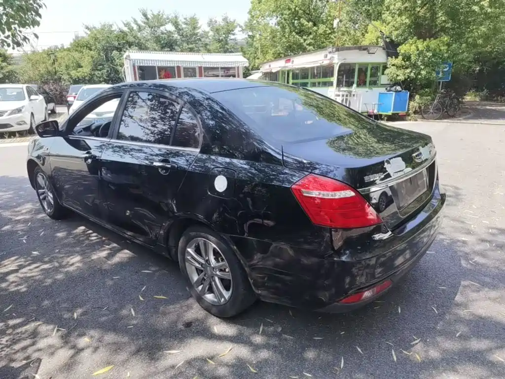 Geely Emgrand 2018