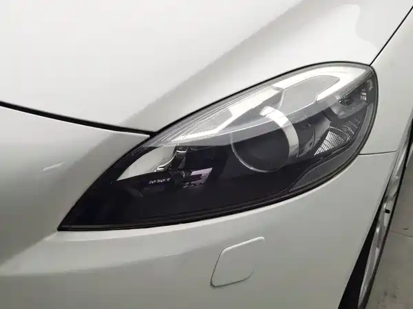 Volvo V40 2015