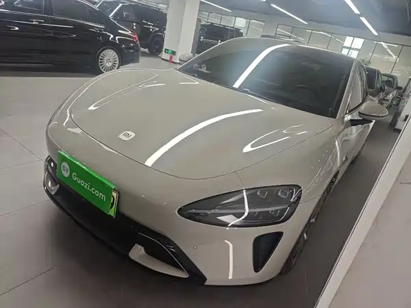 Xiaomi SU7 2025