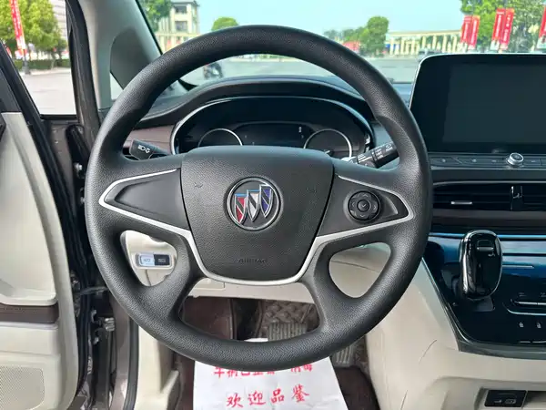 Buick GL8 2023