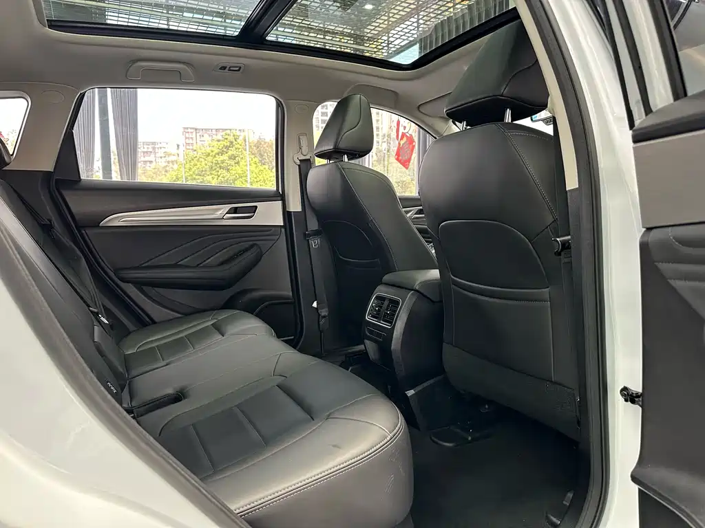 Haval F7 2020 — фото 30