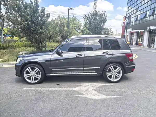 Mercedes-Benz GLK-Class 2010