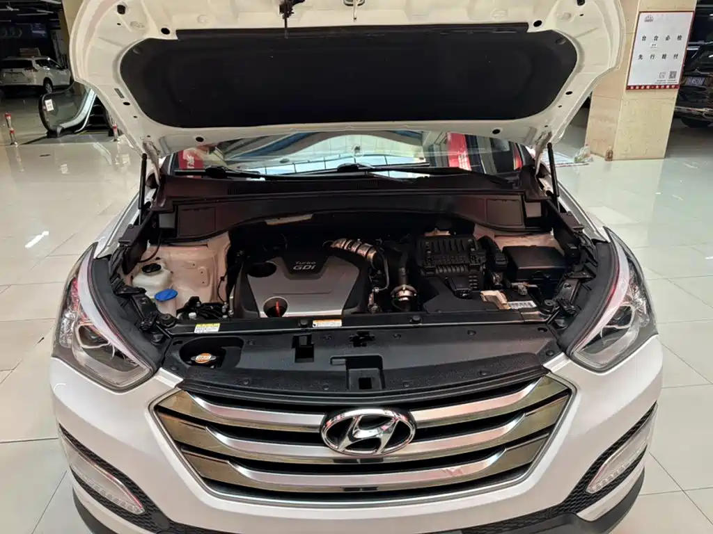 Hyundai Santa Fe 2015 — фото 11