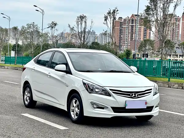 Hyundai Accent 2016