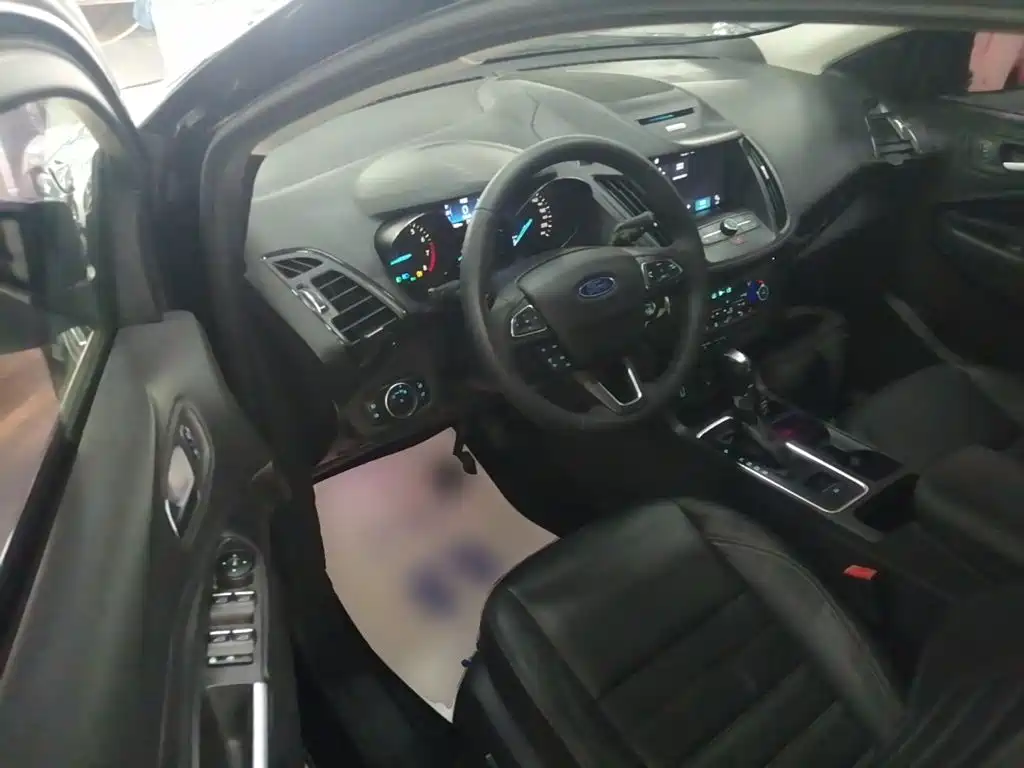 Ford Kuga 2017 — фото 16