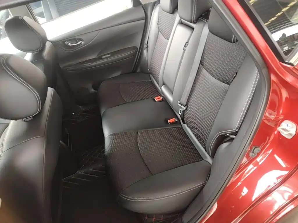 Nissan Tiida 2019 — фото 17