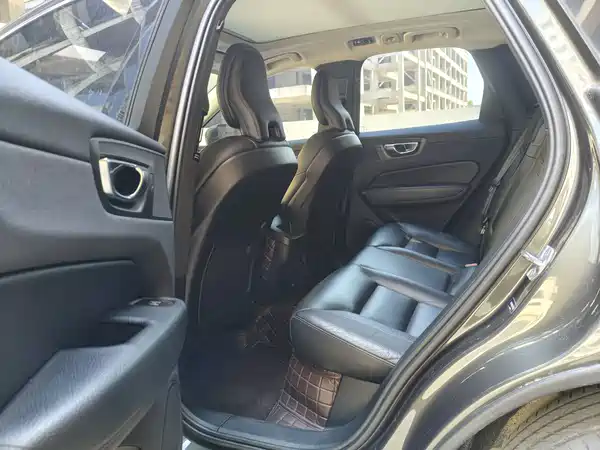 Volvo XC60 2020
